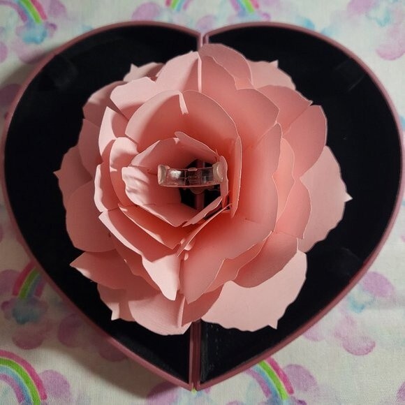 Pink 3D Flower Heart-shaped Ring Box - Picture 3 of 4